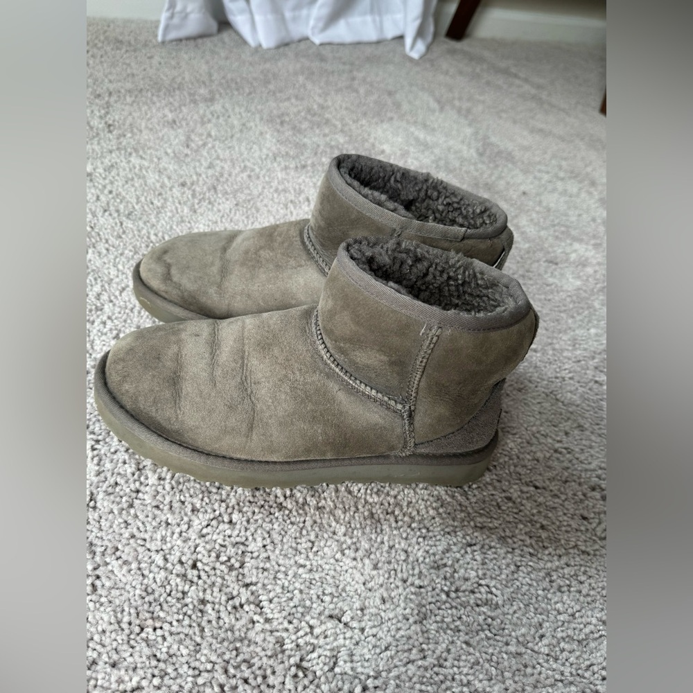 Grey Classic Mini Ugg Boots - Size 7